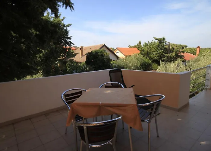 8241d Apartamento Ugljan